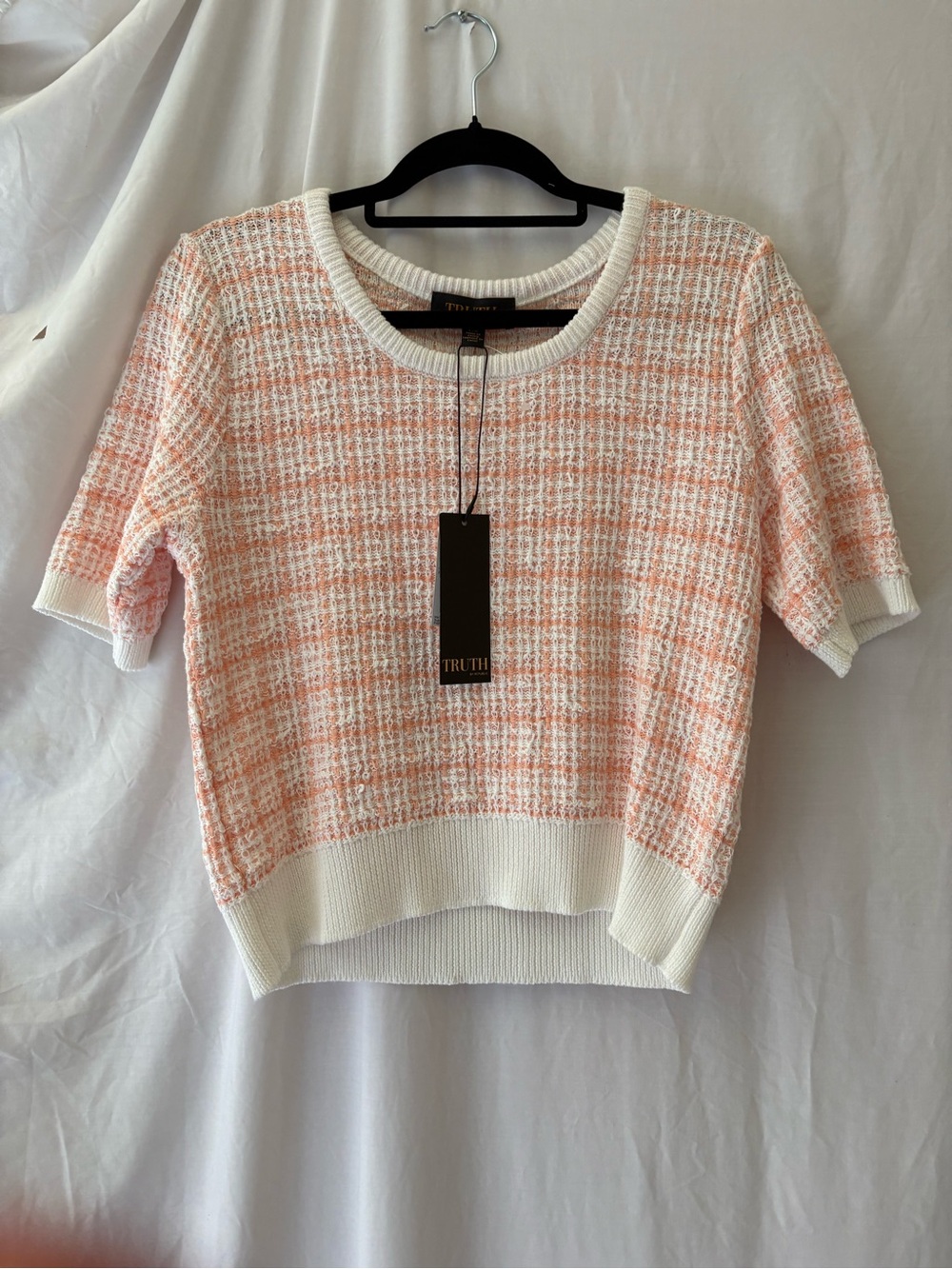 Truth Peach & White Short-Sleeve Knit Sweater